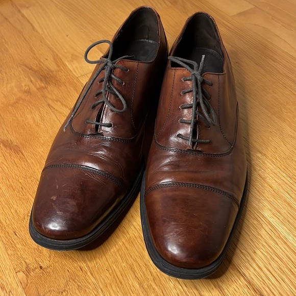 Men’s Cole Haan Cognac Cap toe NikeAir sole Dress shoes, size 10 - Picture 2 of 5